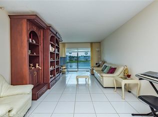 3090 Guildford Dr #3090, Boca Raton, FL 33434