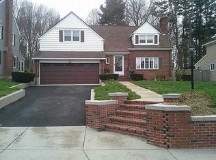 75 Gaskill St, Woonsocket, RI 02895