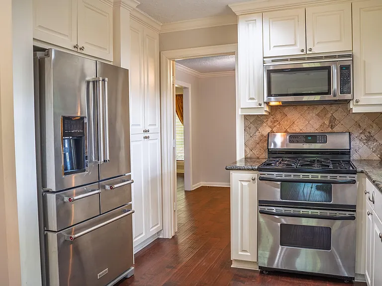 1704 Crystal Hills Dr — Photo 7