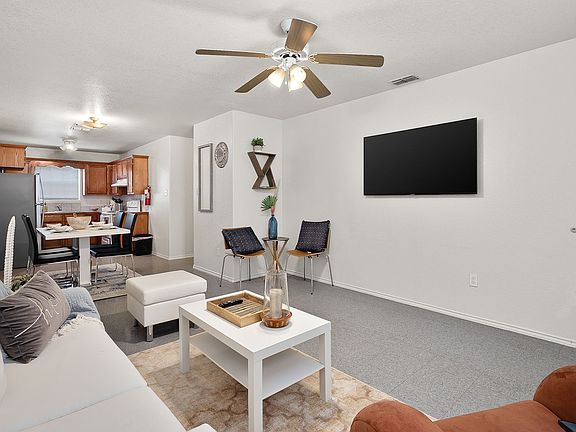 2nd image of 418 Gastel Cir APT 10