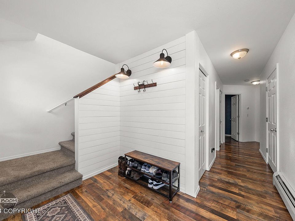 7965 Crescent Moon Pl #19, Anchorage, AK 99507 | Zillow