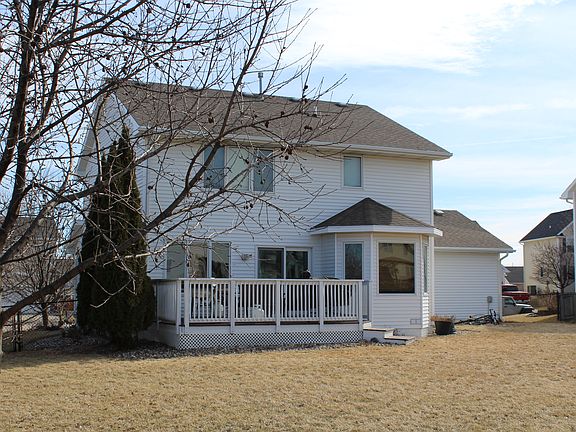 4th image of 3839 Westlawn Dr