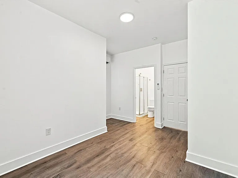 3049 N Stillman St — Photo 12