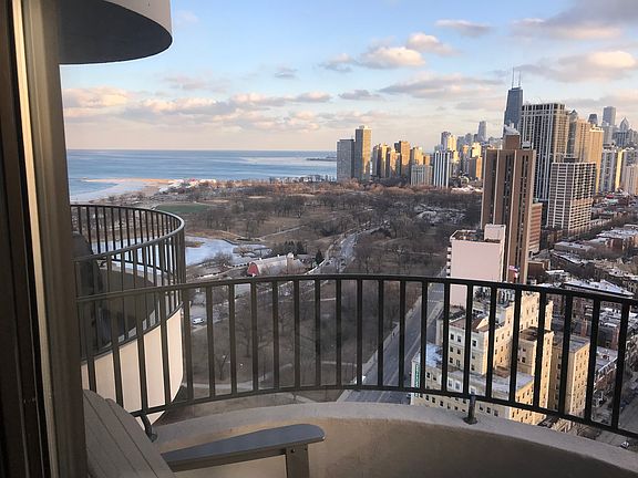 2nd image of 2020 N Lincoln Park W APT 29J