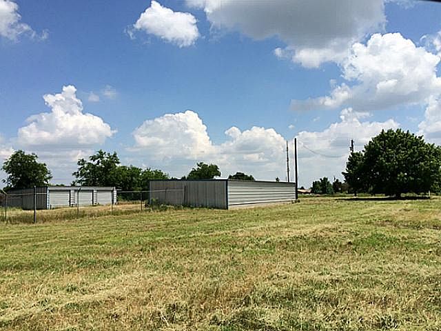 1st image of 3674 Texas Highway 24 S