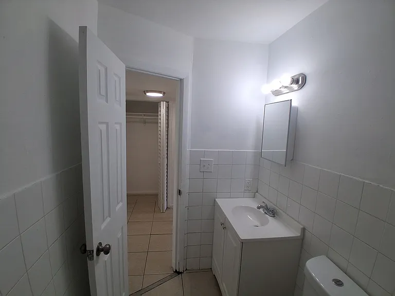 401 SW 13th Pl #715 — Photo 12