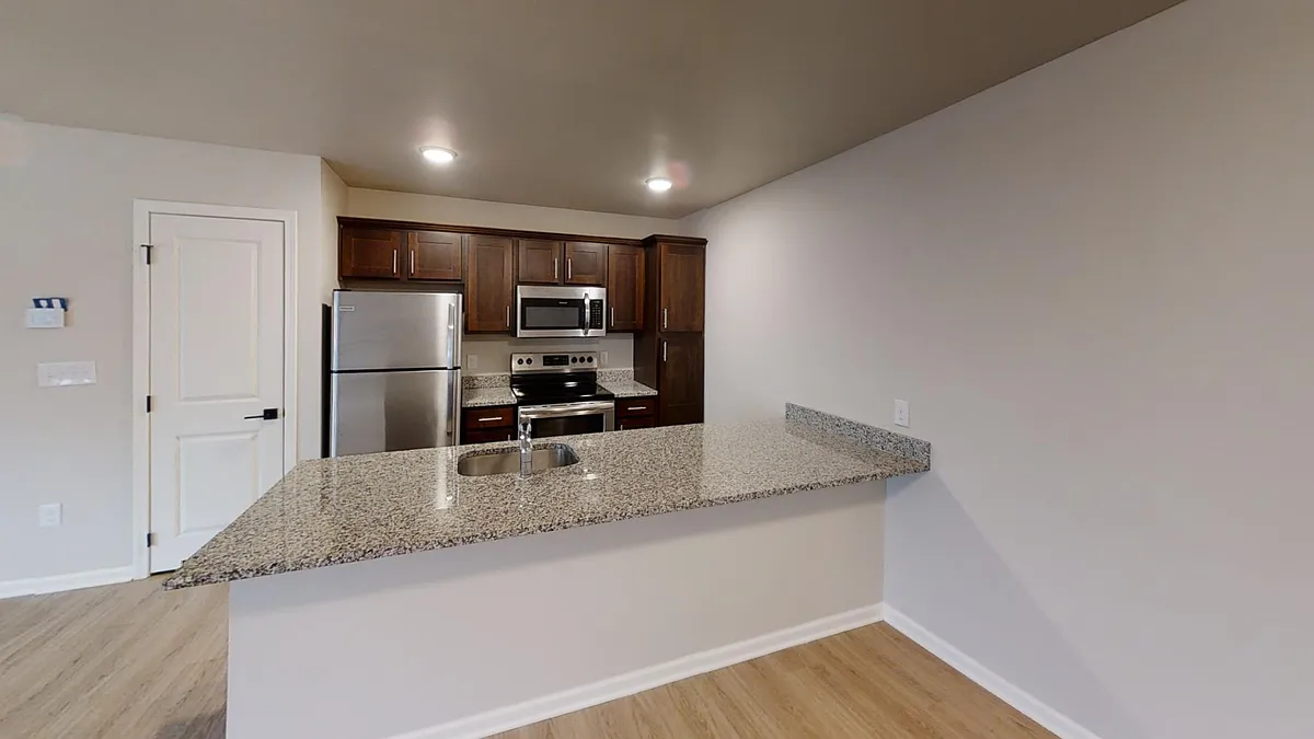 Photo 2 of 43 - Glen Esk Apartments - Schenectady, NY Building Photo - Glen Esk Apartments