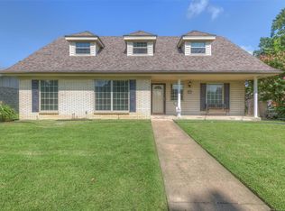 9051 E 26th Ct, Tulsa, OK 74129