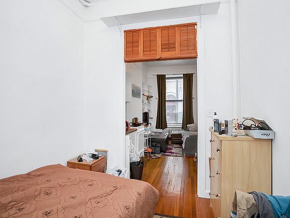 5th image of 413 E 87th St APT 1D