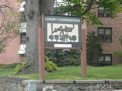 2nd image of 315 King St APT 3G