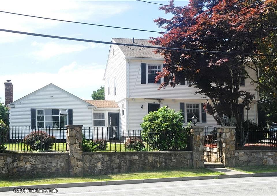 1st image of 118 Central Ave