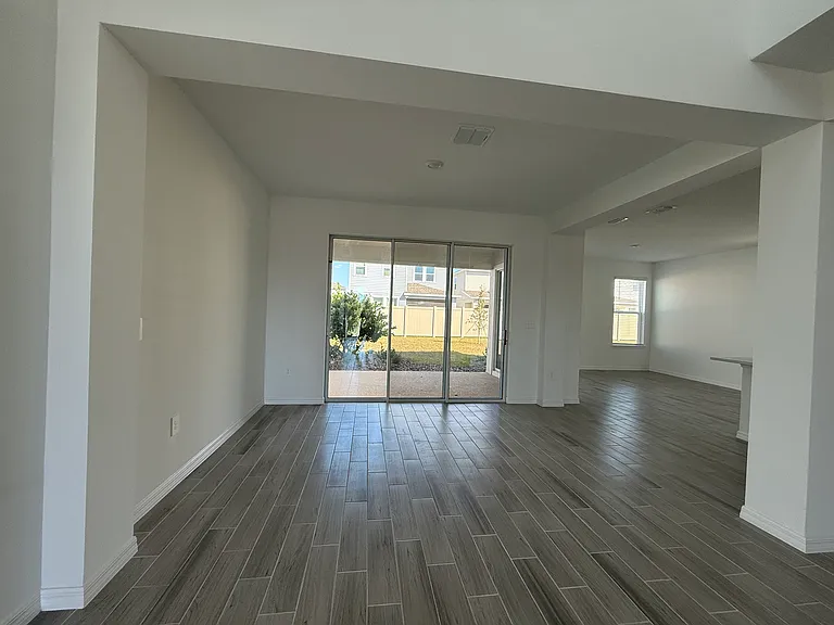 999 Ladyfish Trail St — Photo 5