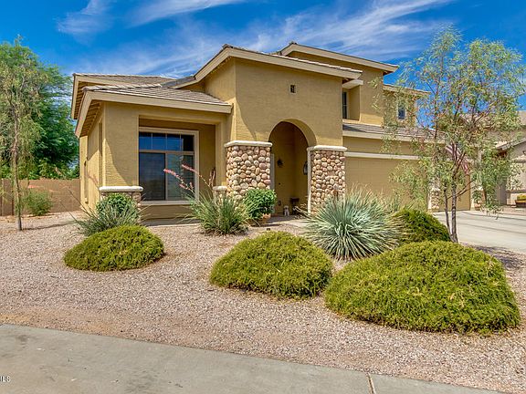 3rd image of 2143 W Pickett Ct