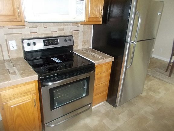 4th image of 2941 Imperial Dr