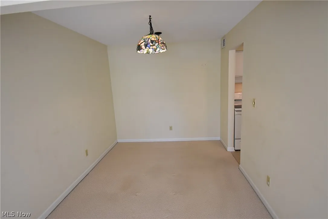 2 bed, 2.0 bath, 1060 sqft, $1,990 — Photo 4