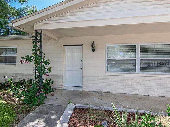 4th image of 1220 Balboa Cir