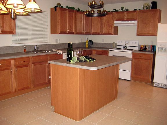 Matching appliances/Plenty of storage space