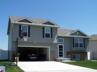 5739 Merlin Ln, Council Bluffs, IA 51501