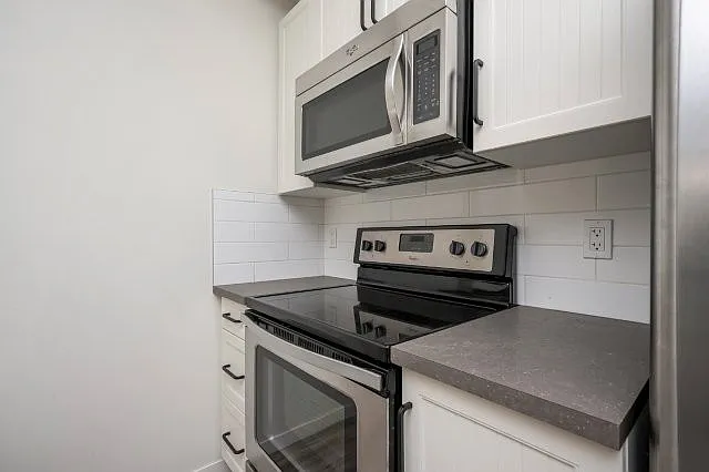 10 E Mahogany Mews SE #203 — Photo 3
