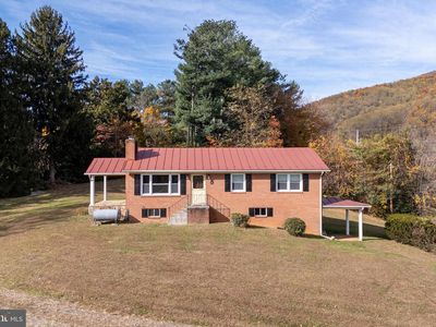 27 Atkins Rd, Sperryville, VA, 22740