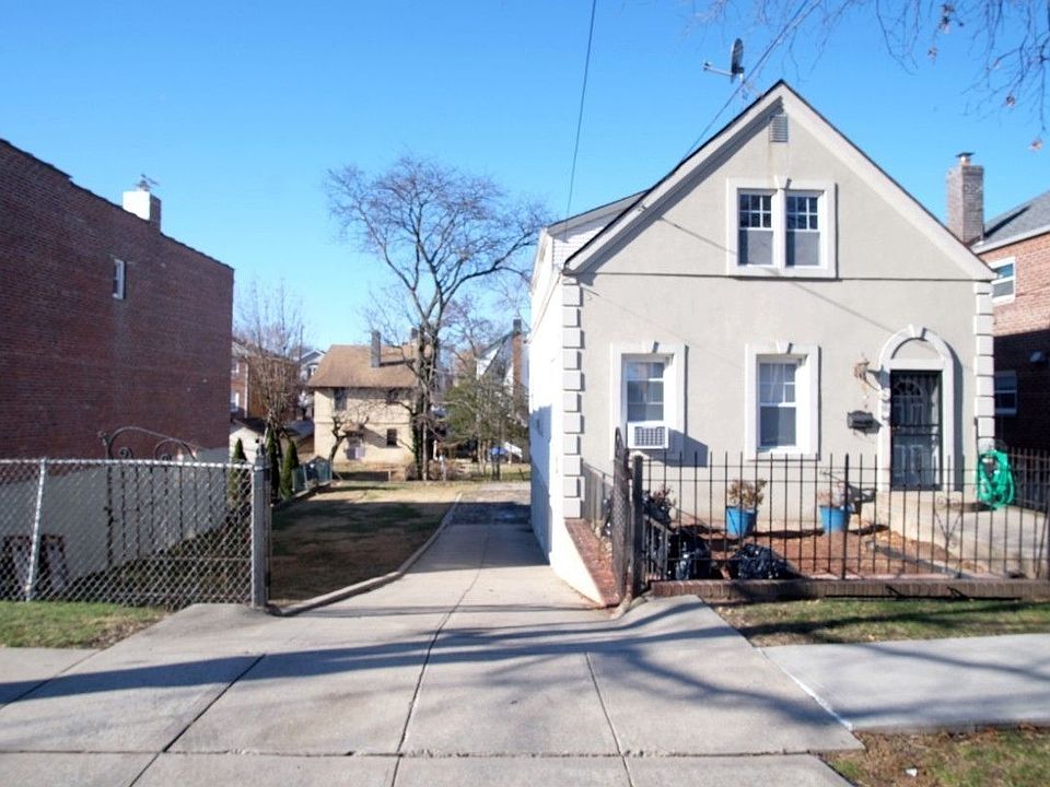 1st image of 1529 Robertson Pl