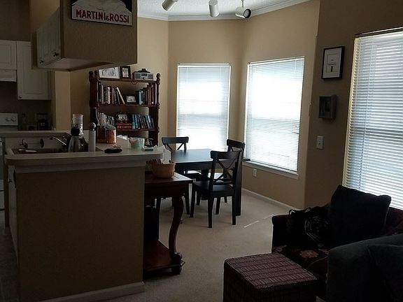 2nd image of 511 Arbor Lakes Cir