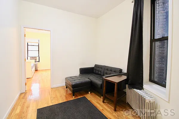 Rented by Compass | media 18