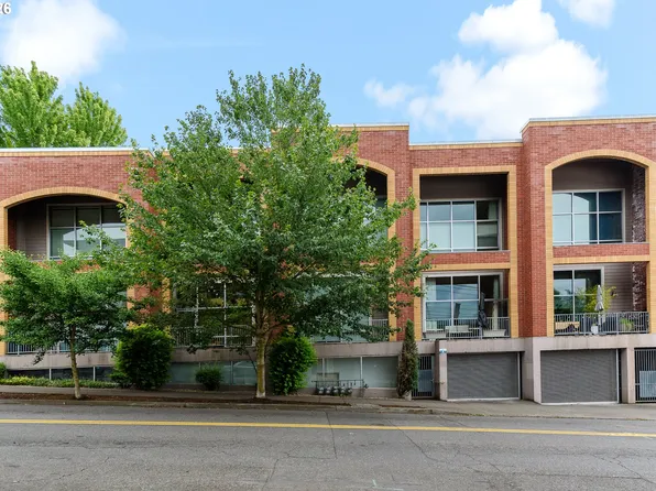 2006 SE Morrison St APT B, Portland, OR 97214
