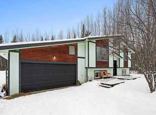 2560 Carrie Lynn Dr, North Pole, AK 99705