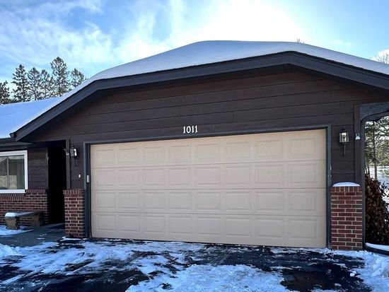 1011 4th St N, Princeton, MN 55371