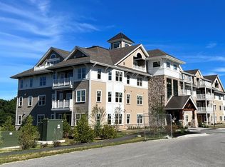 7 Longview Dr #302, Atkinson, NH 03811