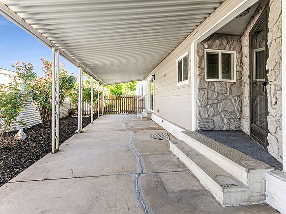 3rd image of 65 Alta View Way