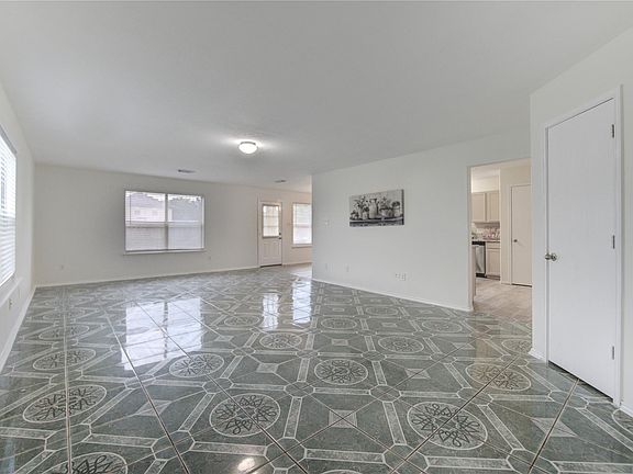 4th image of 9926 Myrtle Field Ln