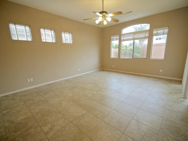 4823 E Williams Dr — Photo 15