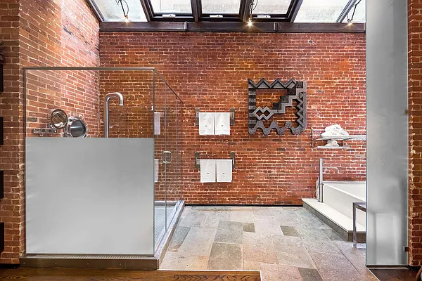 Sold by Nest Seekers International | media 28