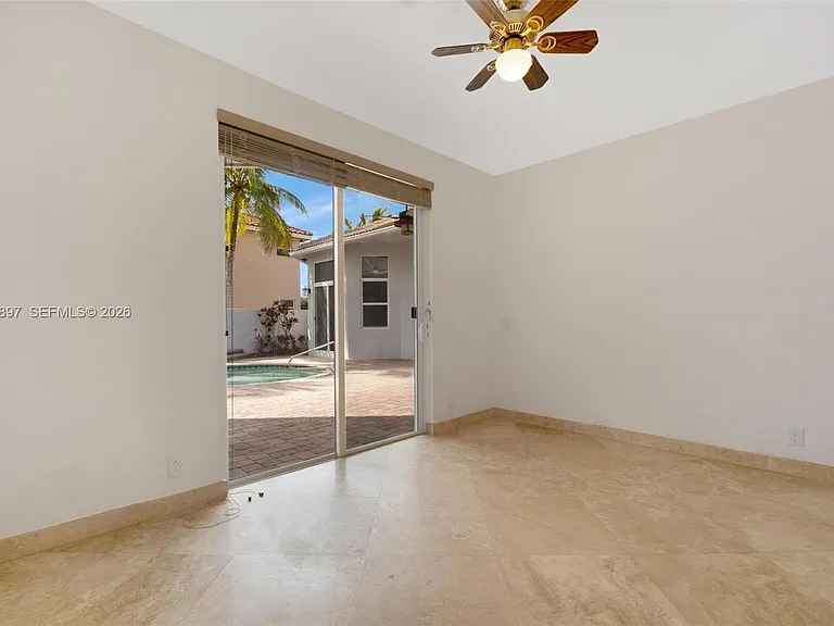1666 Victoria Pointe Cir — Photo 16