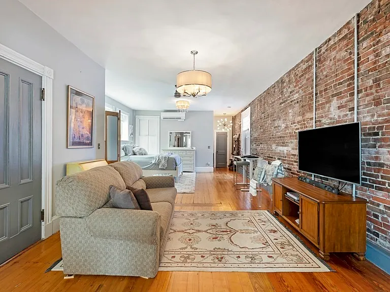 1411 Washington St #24 — Photo 9