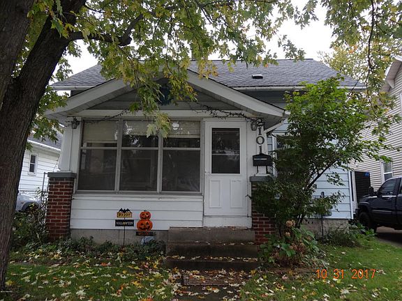 2nd image of 2101 Huizen Ave SW