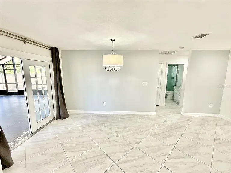 1545 Indiana Ave — Photo 5