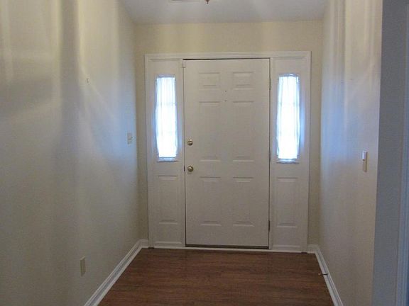 4th image of 2329 Hartland Parkside Dr