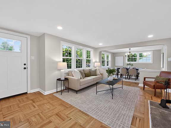 4th image of 545 Dorothy Ln