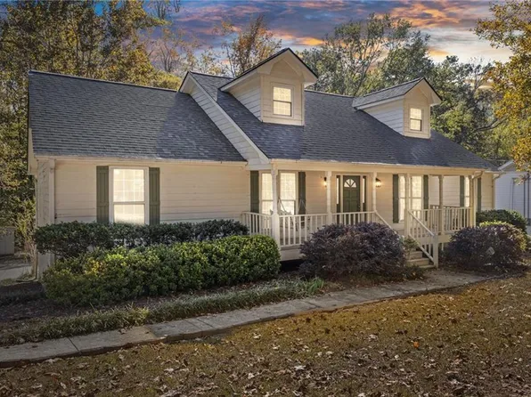684 Oak Moss Dr, Lawrenceville, GA 30043