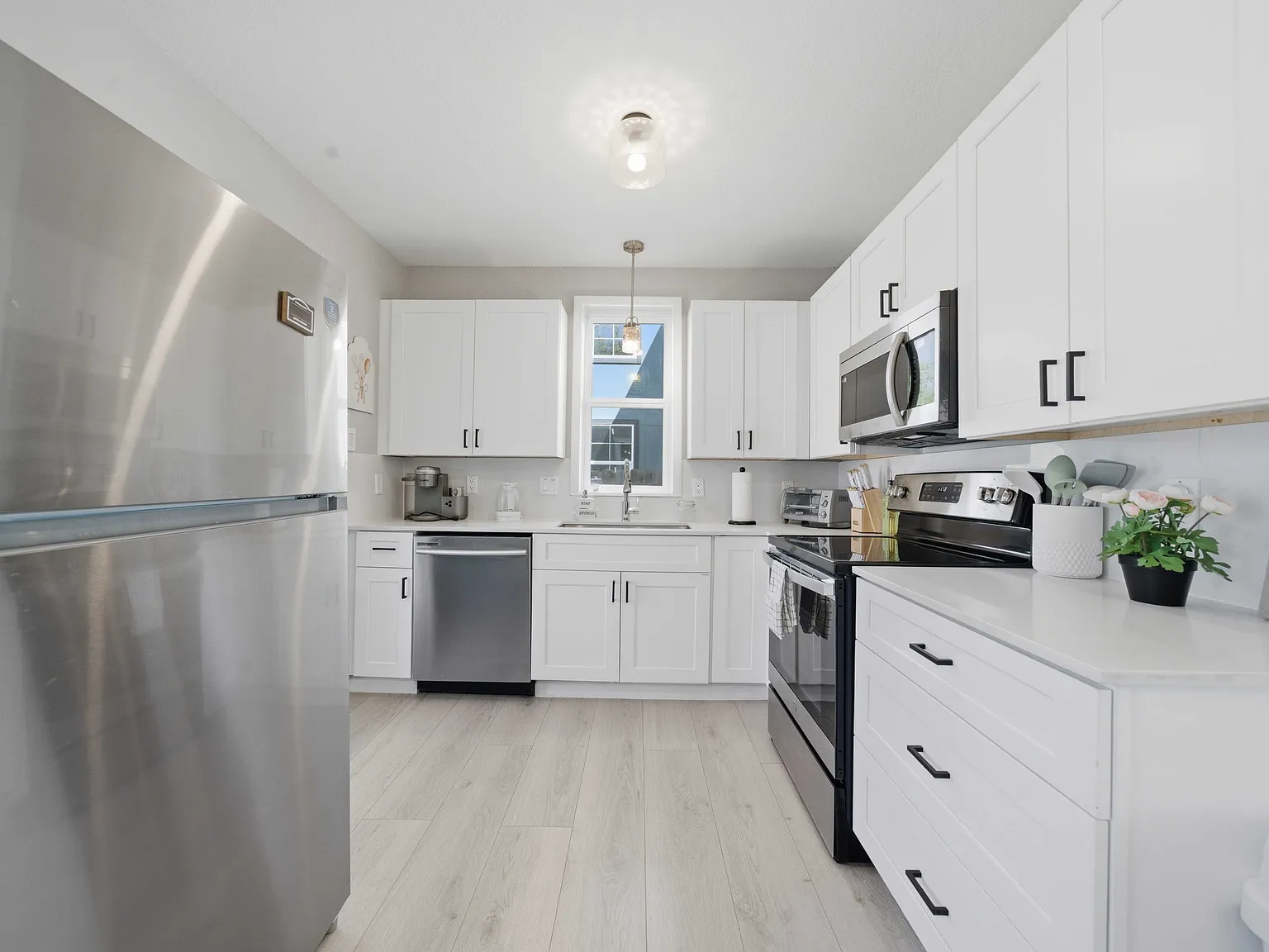 2 bed, 2.0 bath, 800 sqft, $1,275 — Photo 4