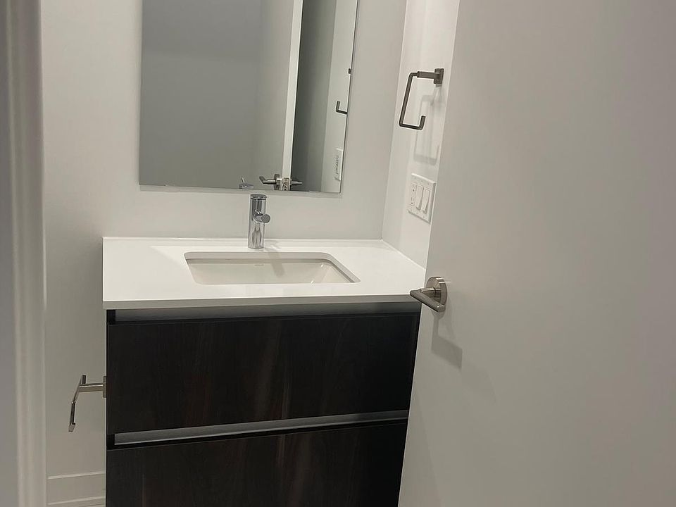 1st image of 395 Dundas St W #133