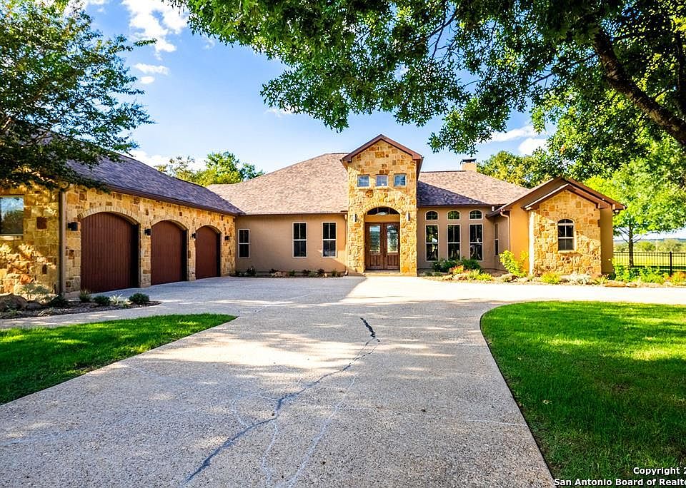 1st image of 2936 DRY HOLLOW CIR