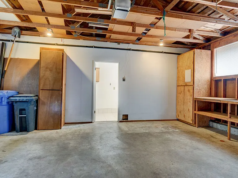1230 SW Ingleside Ct — Photo 19