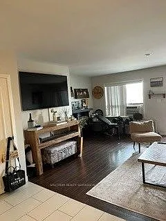 2906A Dufferin St — Photo 6
