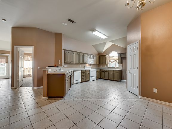 4th image of 1208 Denise Ct