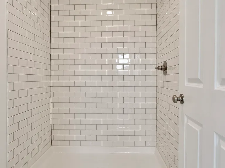 128 Kelly Dr — Photo 12