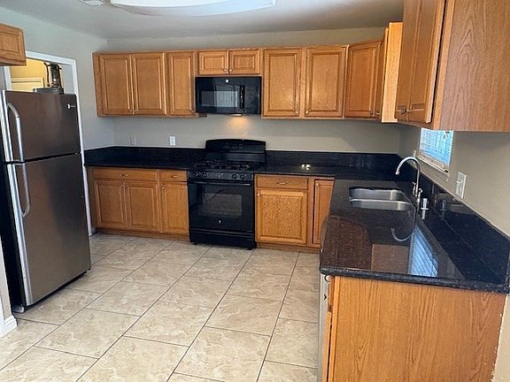 4th image of 7016 Alta Dr